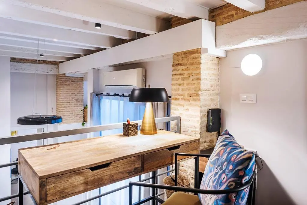 Precioso Apartamento Nuevo En Sevilla Centro 6 Pax Wifi 0*,  Spanien